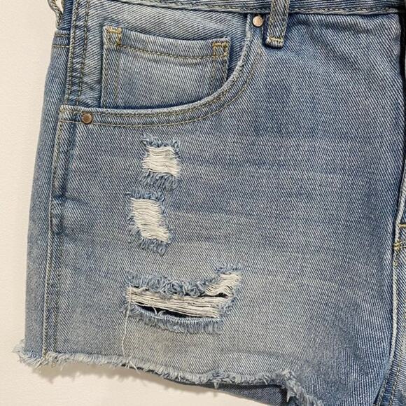 Bullhead Distressed High Rise Denim Jean Shorts Size 27 - Picture 2 of 5